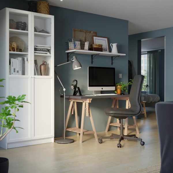 MITTBACK-LAGKAPTEN Escritorio Ajustable de Altura Sobre Gris - Imagen 4