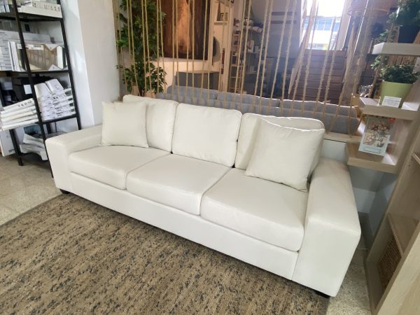 SOFA-BEIGE Sofá De 3 Puestos Beige Armado REMATE ULTIMA PIEZA - Imagen 1